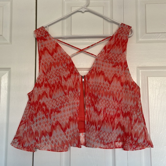 NWT Guess Fluted coral top - Picture 2 of 7